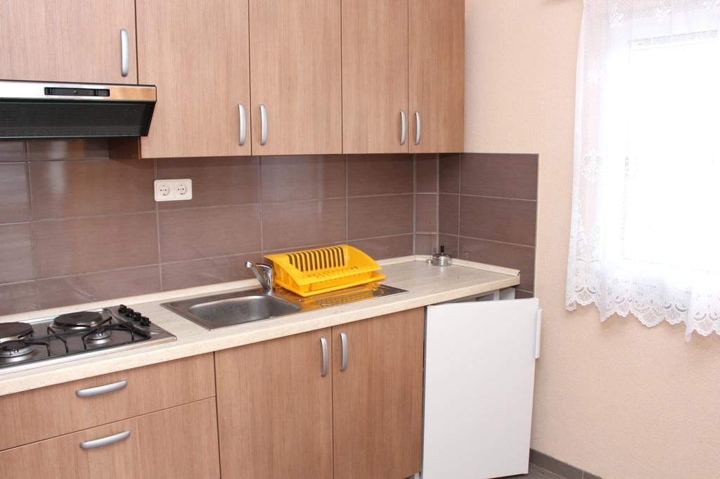 Apartments Beba Vir Room photo